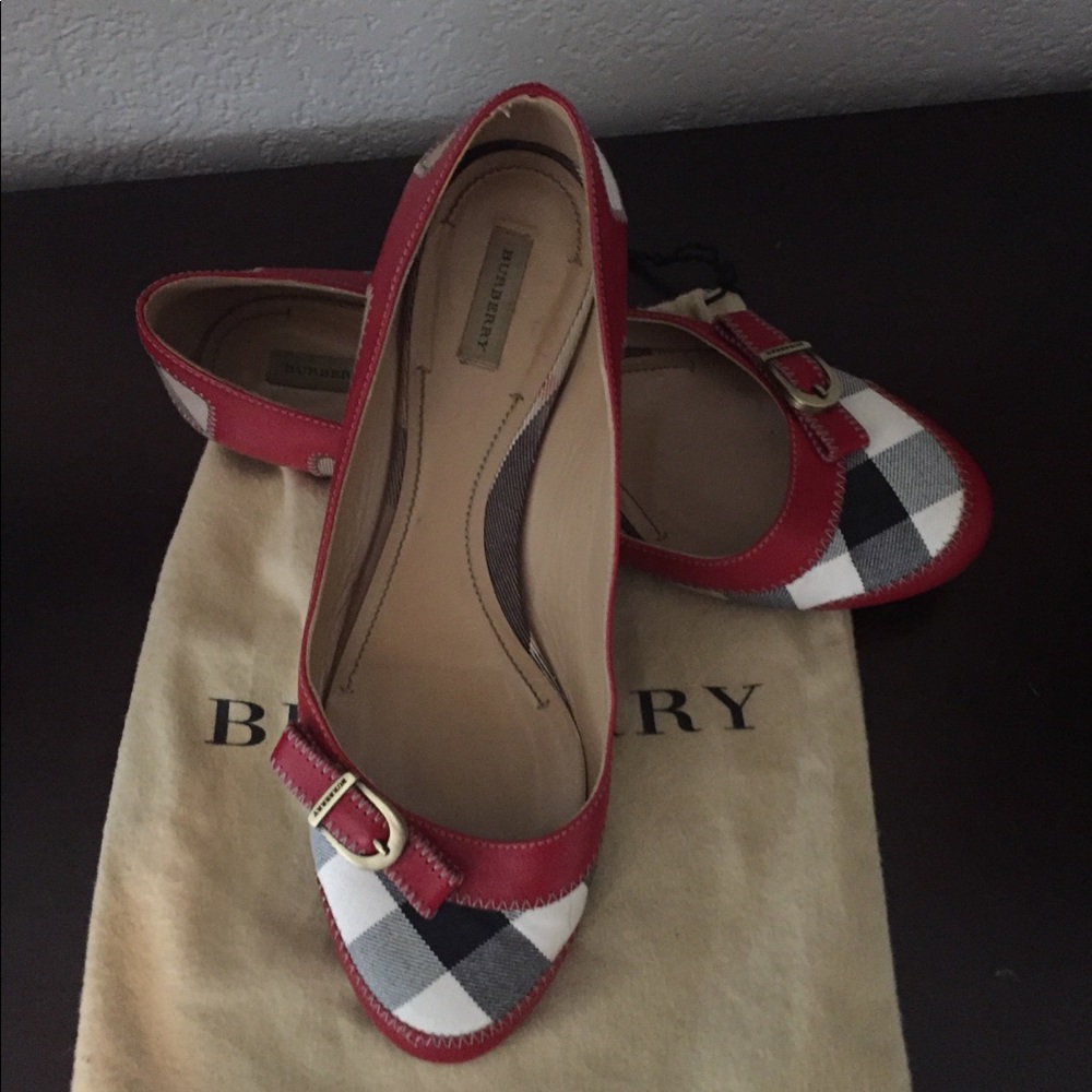 Authentic Burberry Flats from London